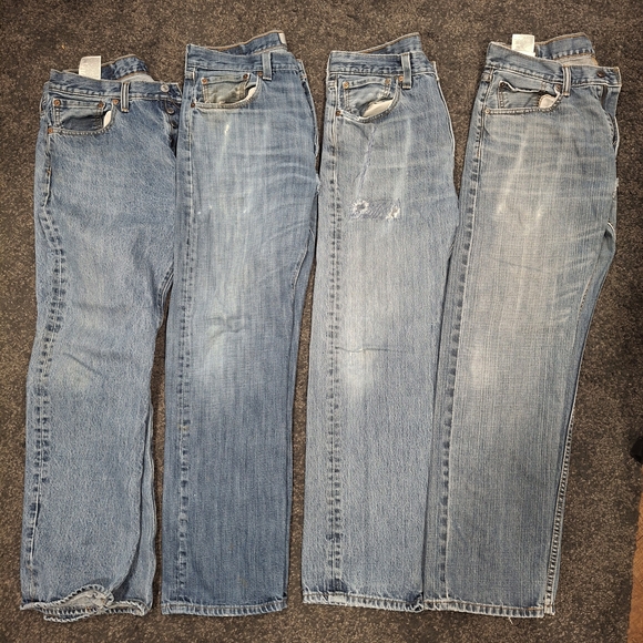 Lot Of 4 Pair Of Used 501 33x30 Levis Jeans - Picture 2 of 5
